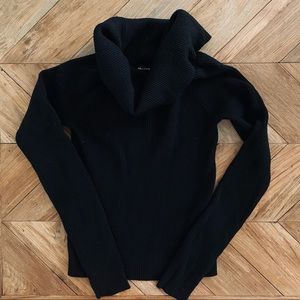 Brandy Melville Ribbed Black Turtleneck Sweater